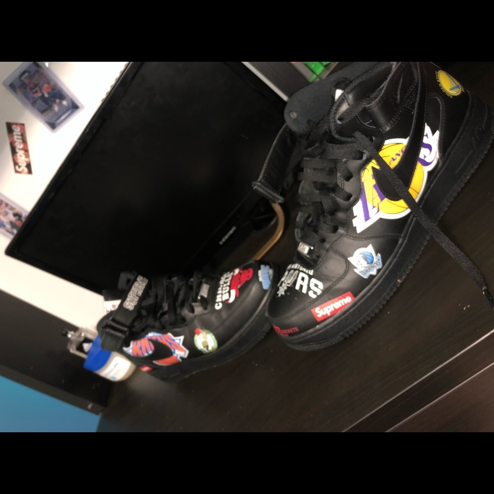 NBA x SUPREME x NIKE AIR FORCE 1s    (Size 11.5)